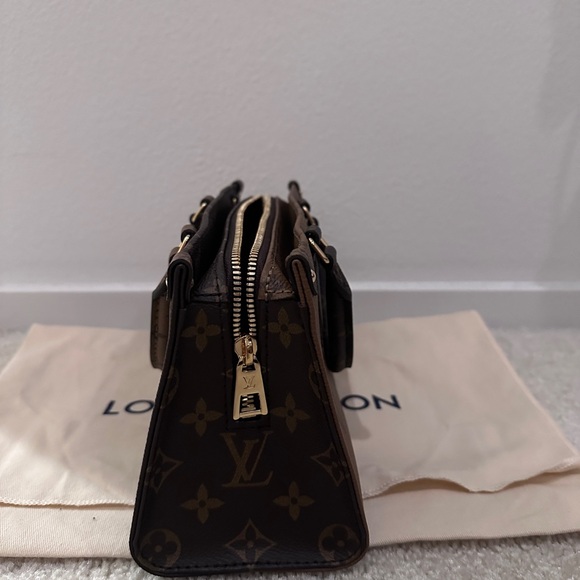 New Louis Vuitton Onthego Eastwest - Picture 7 of 8